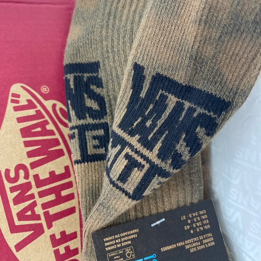 VANS 